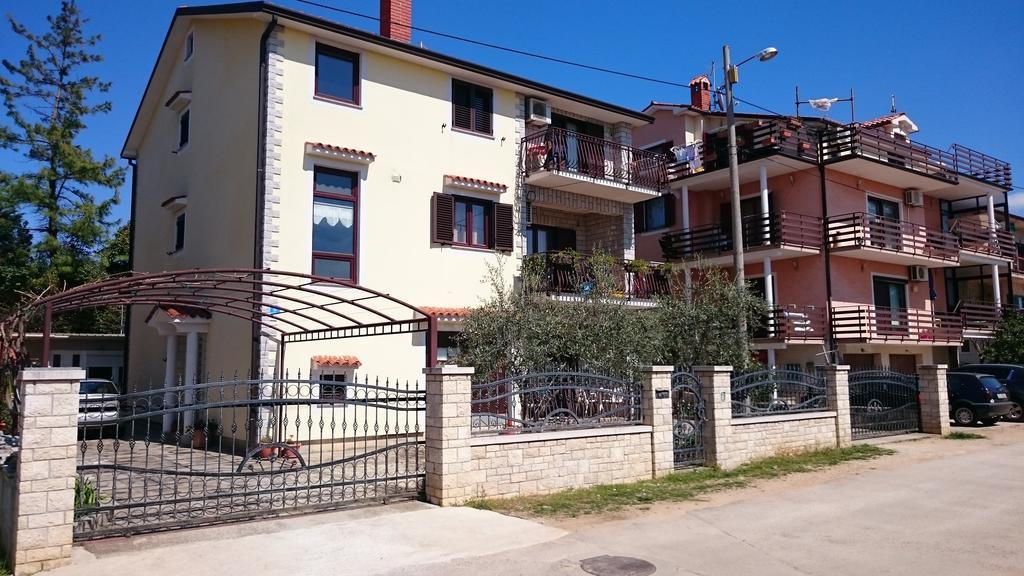 Apartments Ruza Ουμάγκ Εξωτερικό φωτογραφία