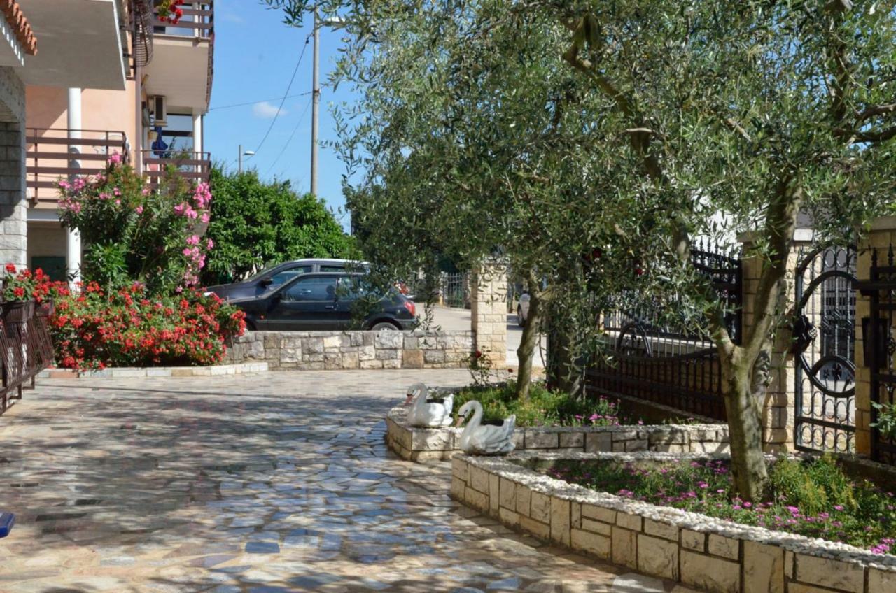 Apartments Ruza Ουμάγκ Εξωτερικό φωτογραφία